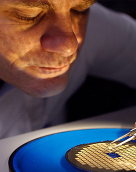 艾德琳·亚历桑德拉-广州真力时售后服务中心